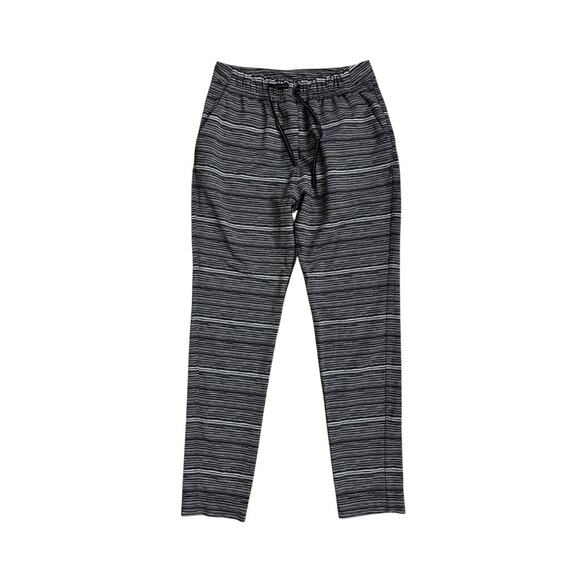 ***SOLD*** Lululemon Jet Crop Luxtreme Slim Pant Size 4 Gray Striped Drawstring - Picture 1 of 5